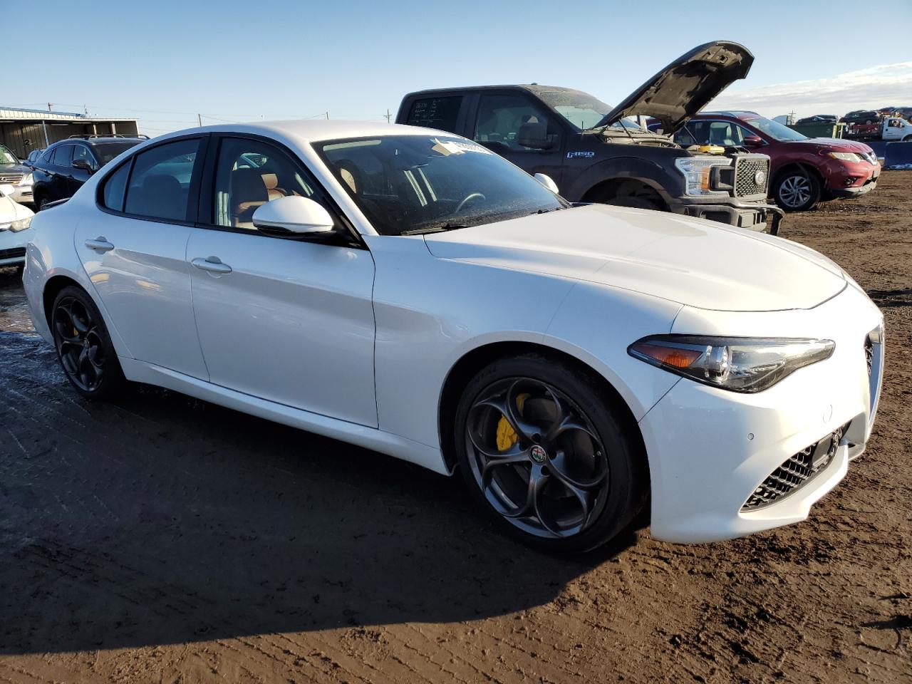 2017 Alfa Romeo Giulia - Image 4
