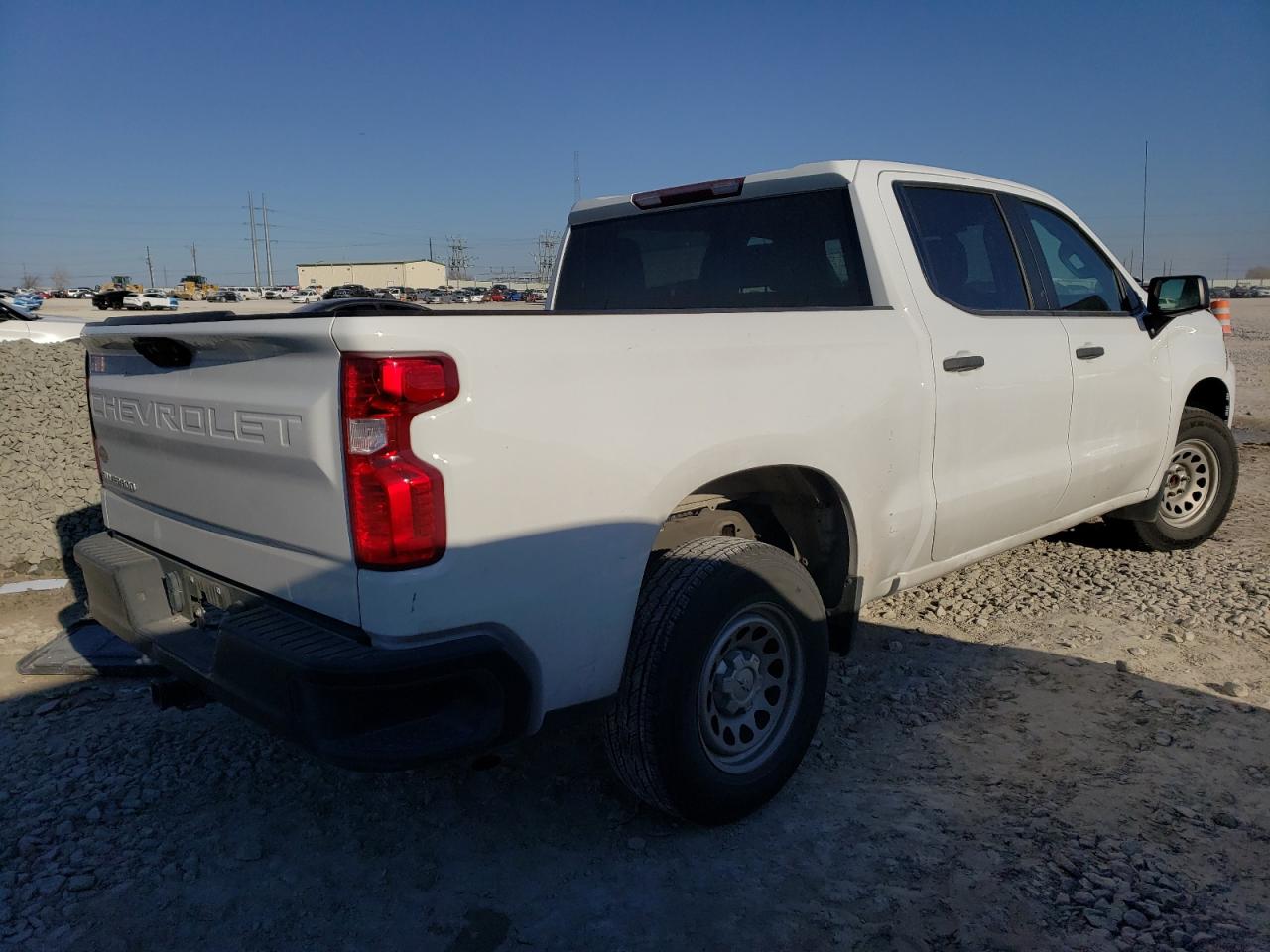 2021 Chevrolet Silverado - Image 3