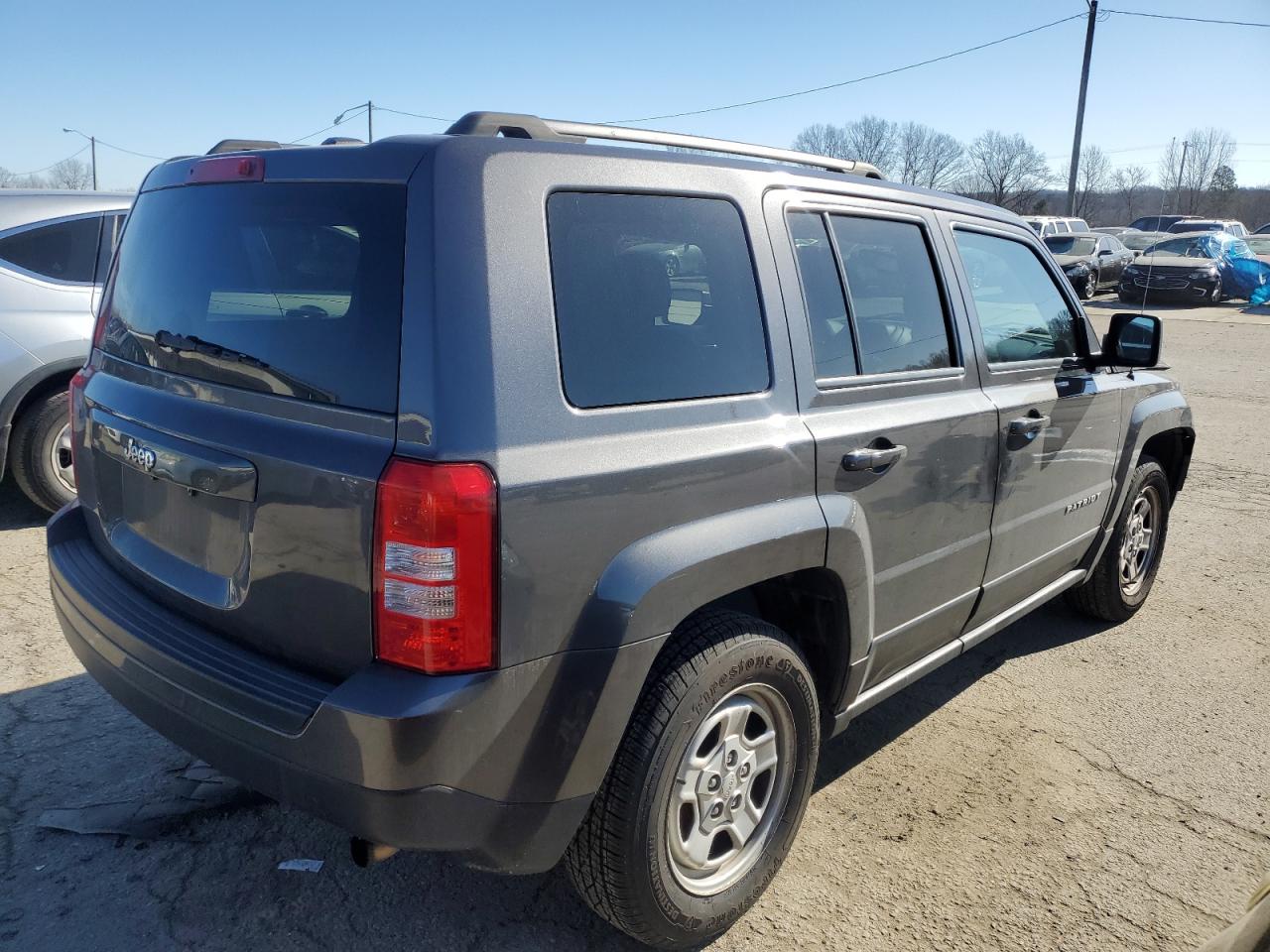 2017 Jeep Liberty (Patriot) - Image 3