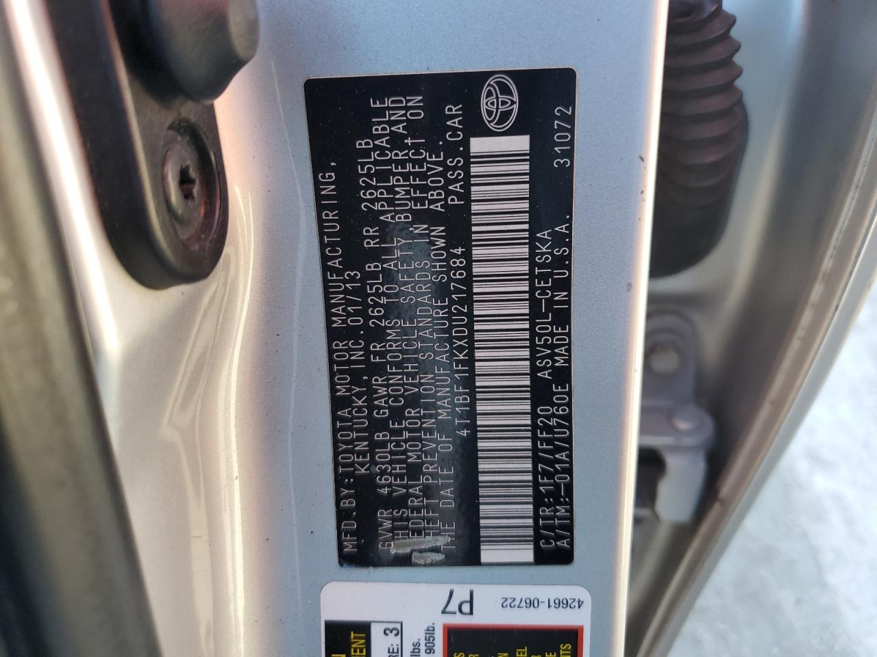 2013 Toyota Camry - Image 12