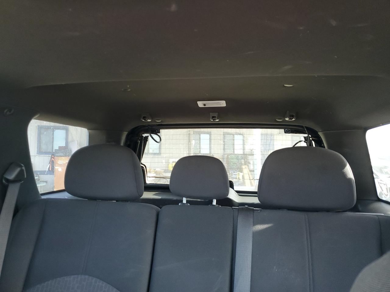 2010 Mercury Mariner - Image 10