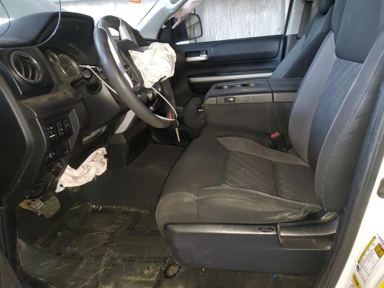 2015 Toyota Tundra - Image 7