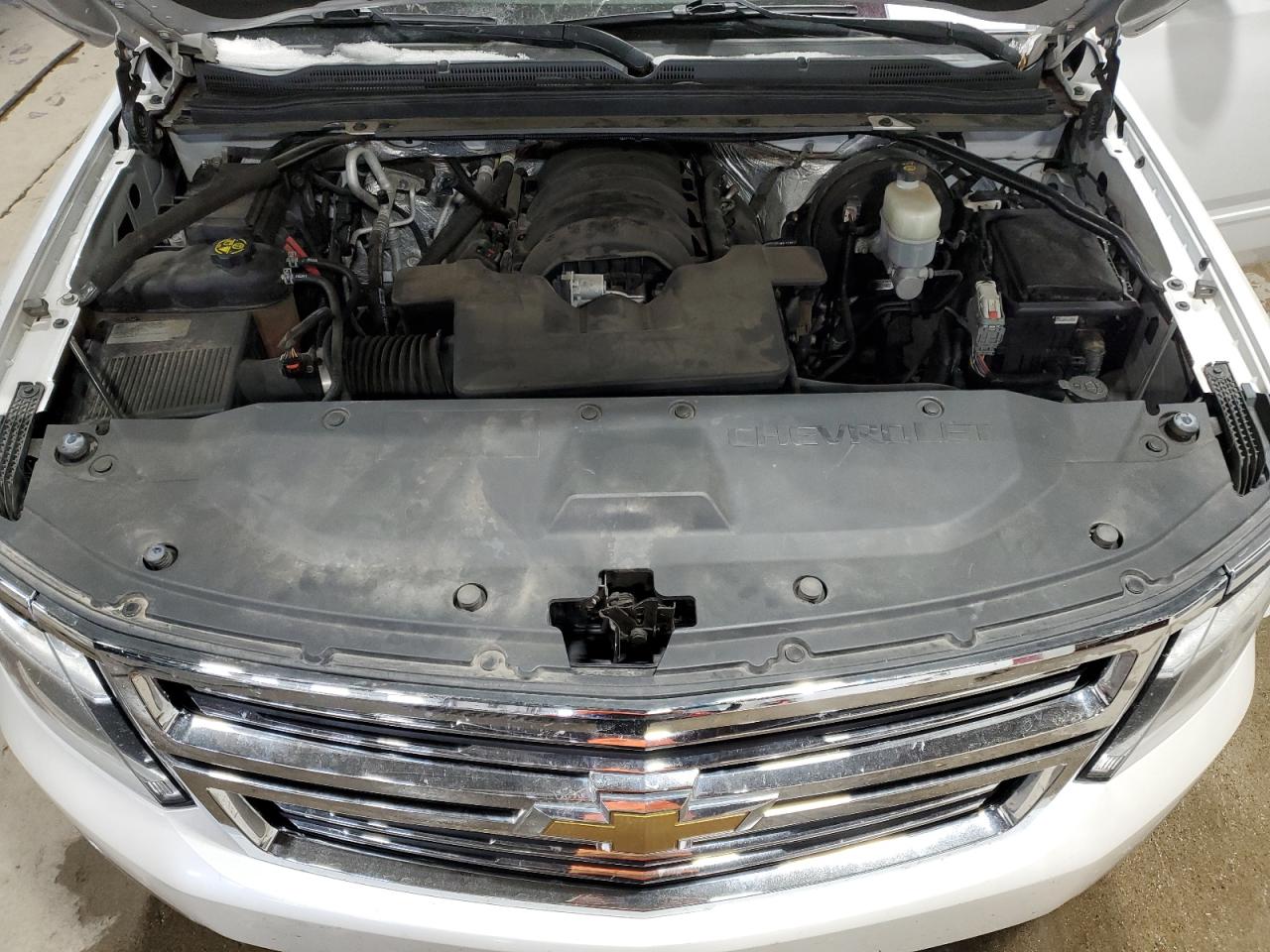 2016 Chevrolet Suburban - Image 12