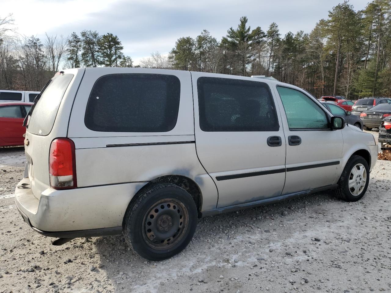 2007 Chevrolet Uplander - Image 3