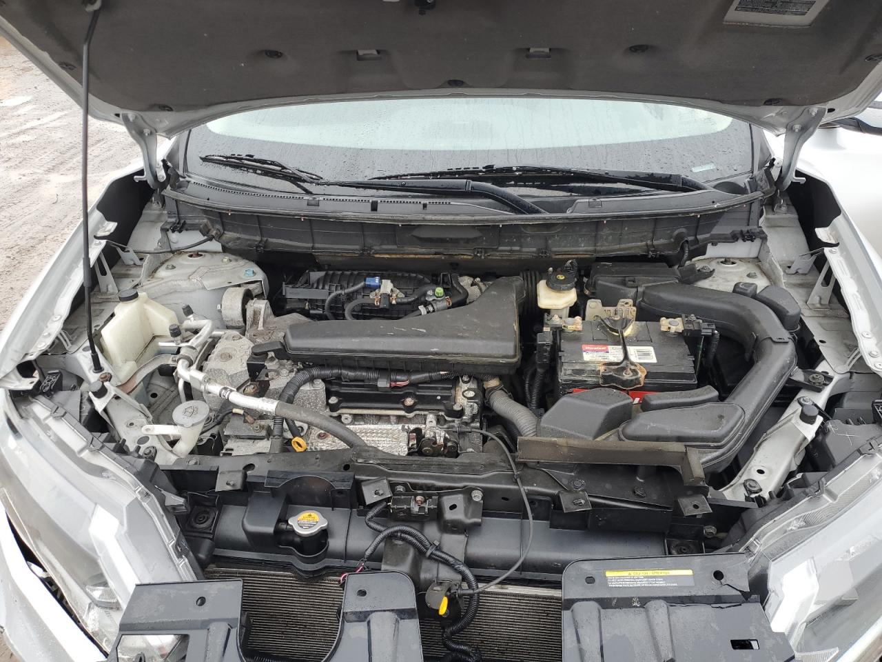 2017 Nissan Rogue - Image 12