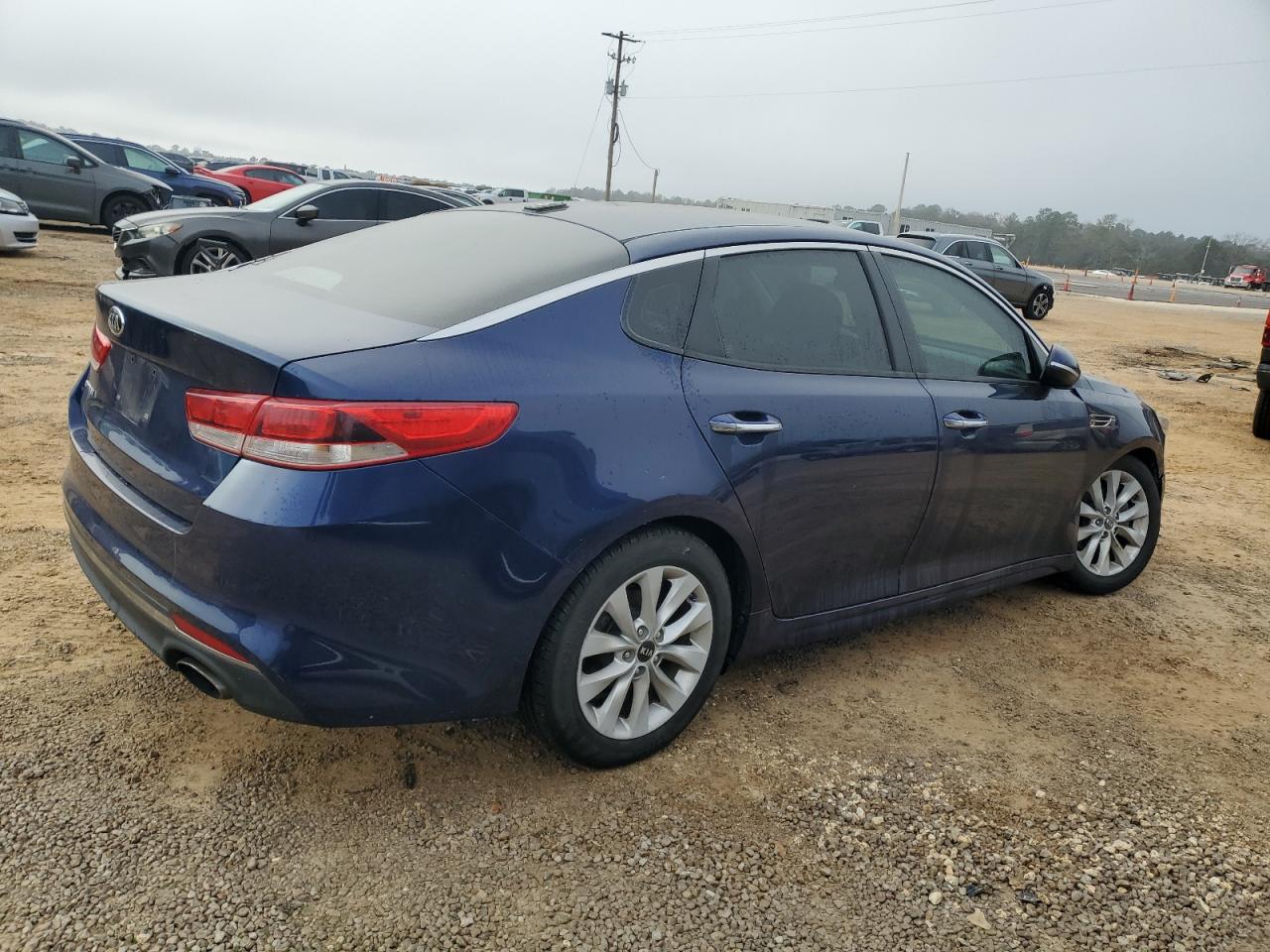 2017 Kia Optima - Image 3
