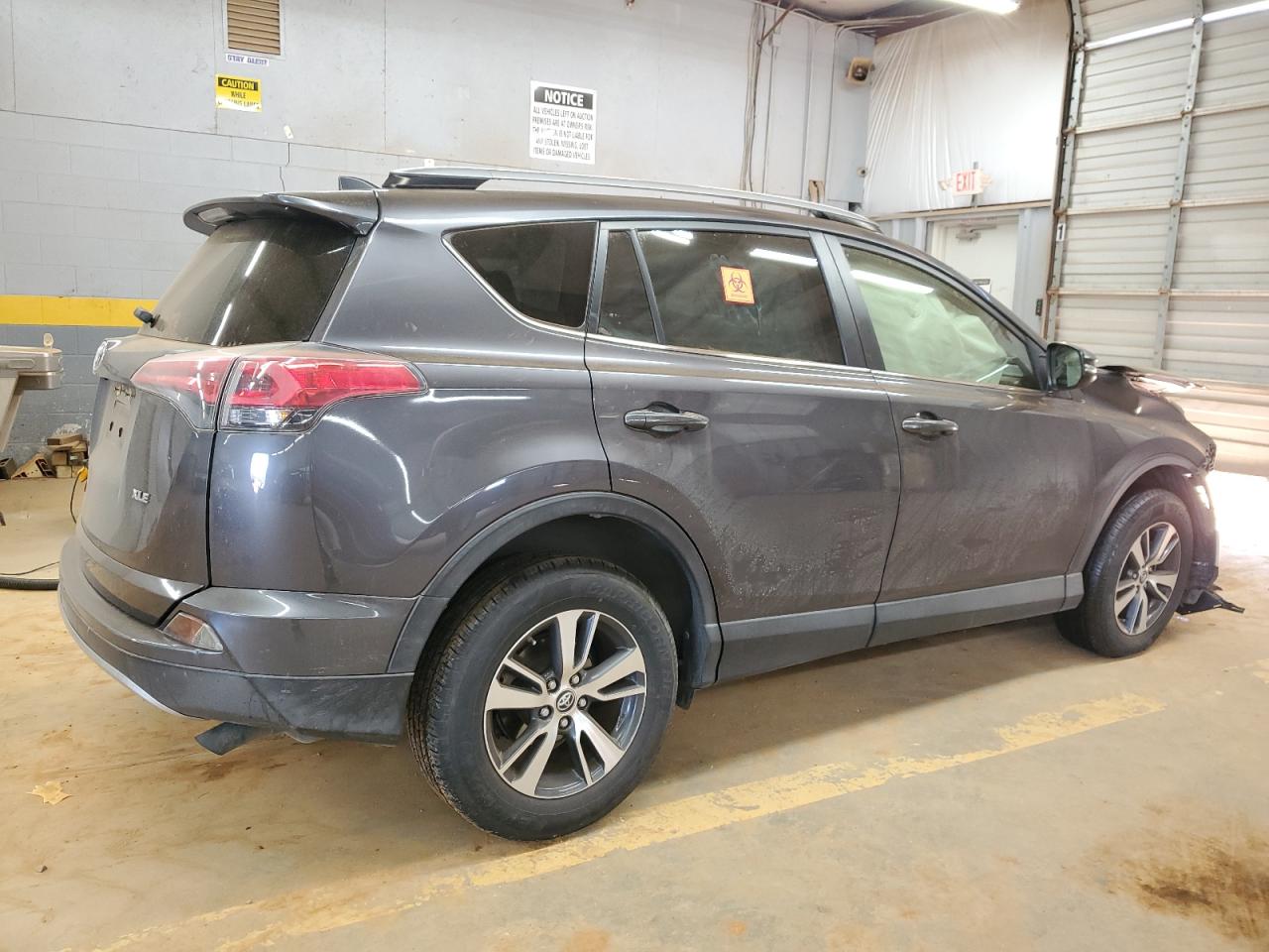 2018 Toyota RAV 4 - Image 3
