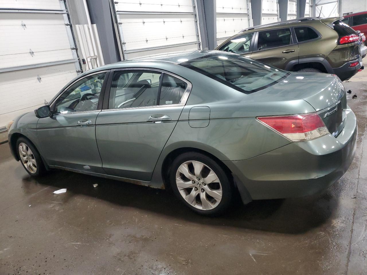 2008 Honda Accord - Image 2