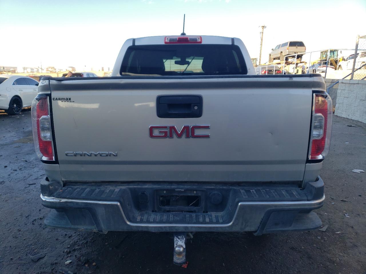 2016 GMC Canyon - Image 6