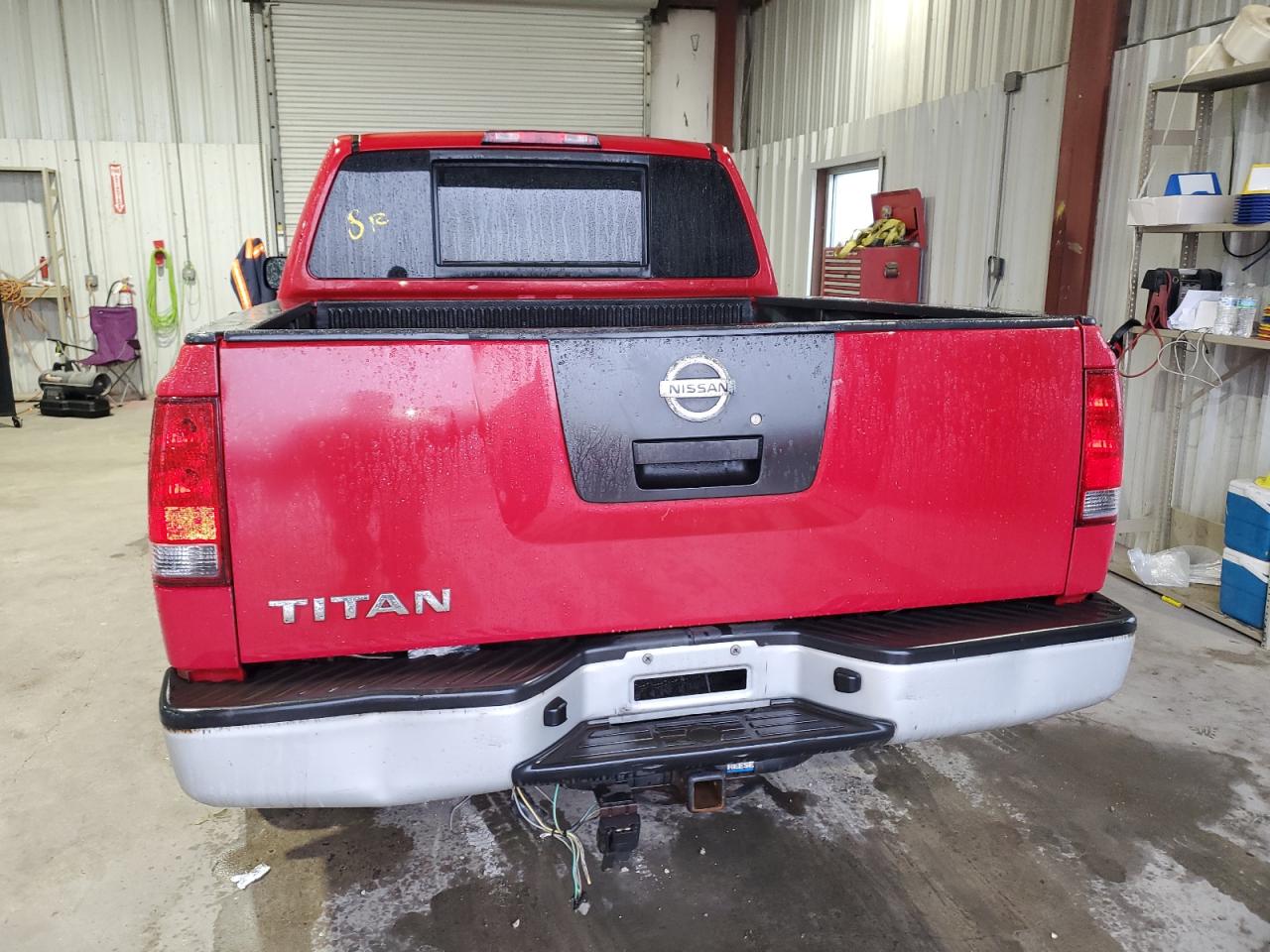 2011 Nissan Titan - Image 6