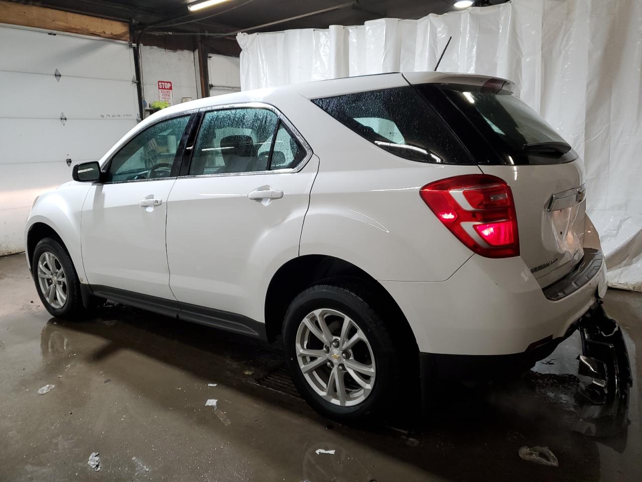 2017 Chevrolet Equinox - Image 2