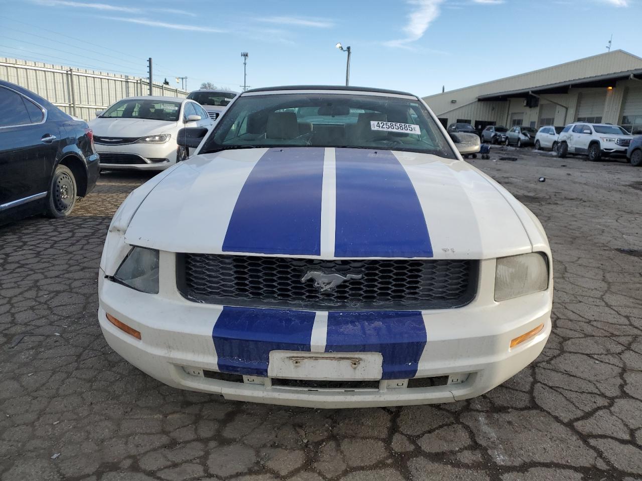2008 Ford Mustang - Image 5