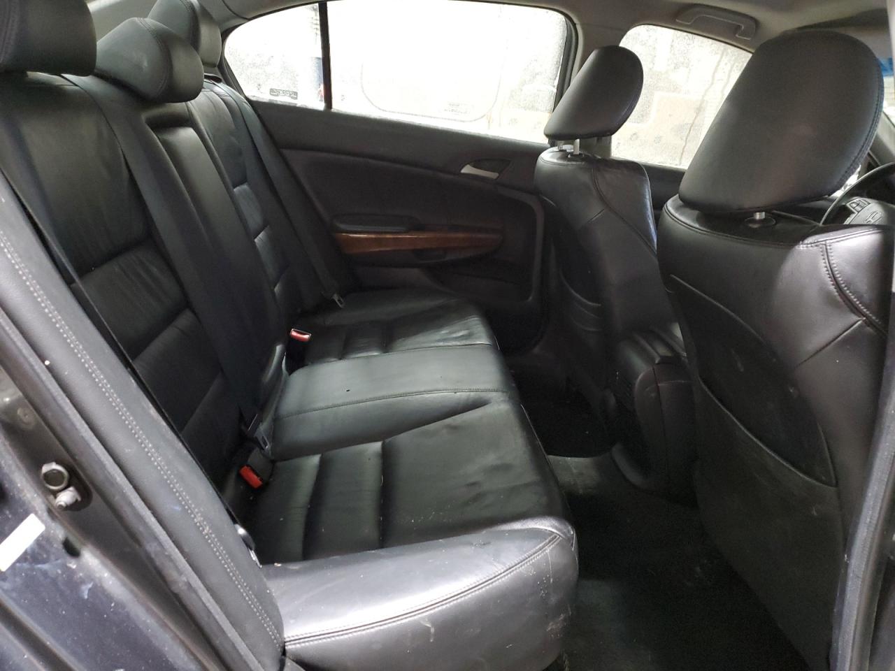 2011 Honda Accord - Image 10
