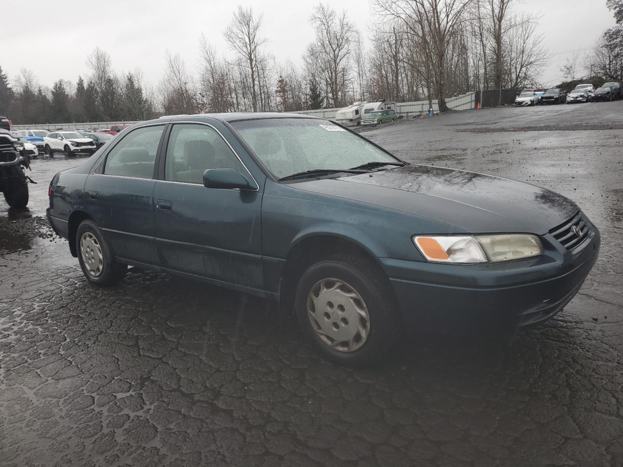 1998 Toyota Camry - Image 4