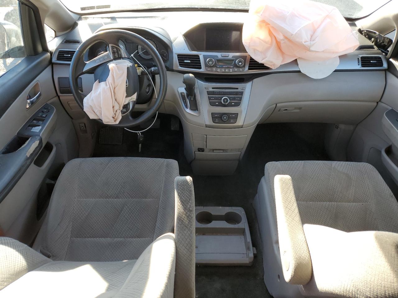 2016 Honda Odyssey - Image 8