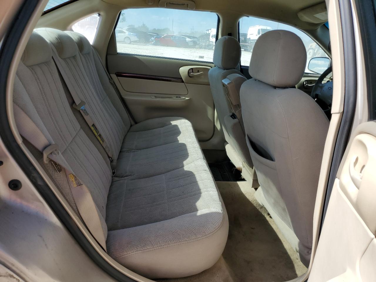 2003 Chevrolet Impala - Image 10