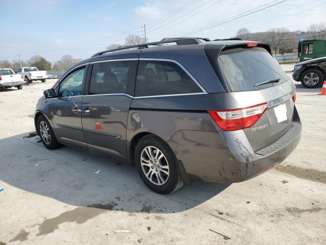 2011 Honda Odyssey - Image 2