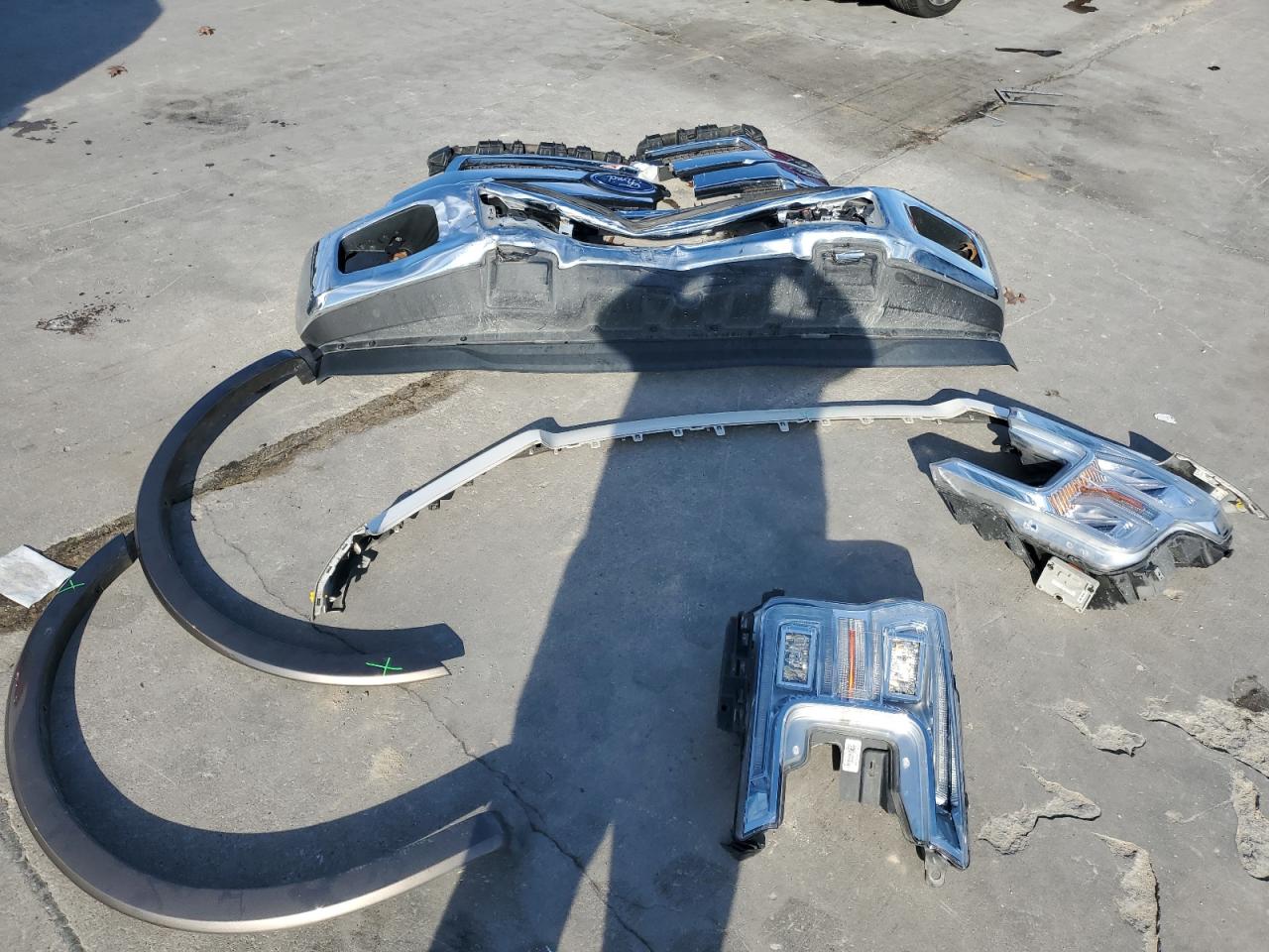 2019 Ford F-150 - Image 12