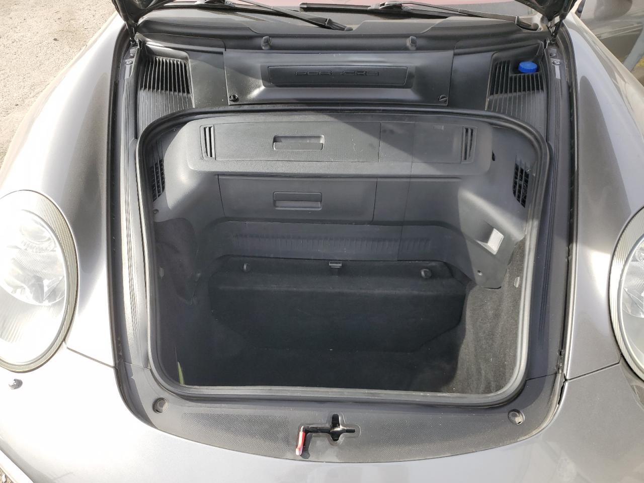 2011 Porsche 911 Carrera S VIN: WP0CB2A95BS755250 Lot: 42056145