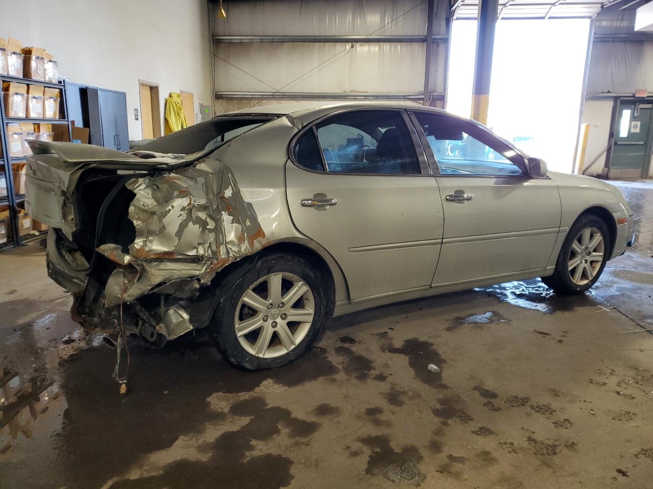 2004 Lexus ES - Image 3