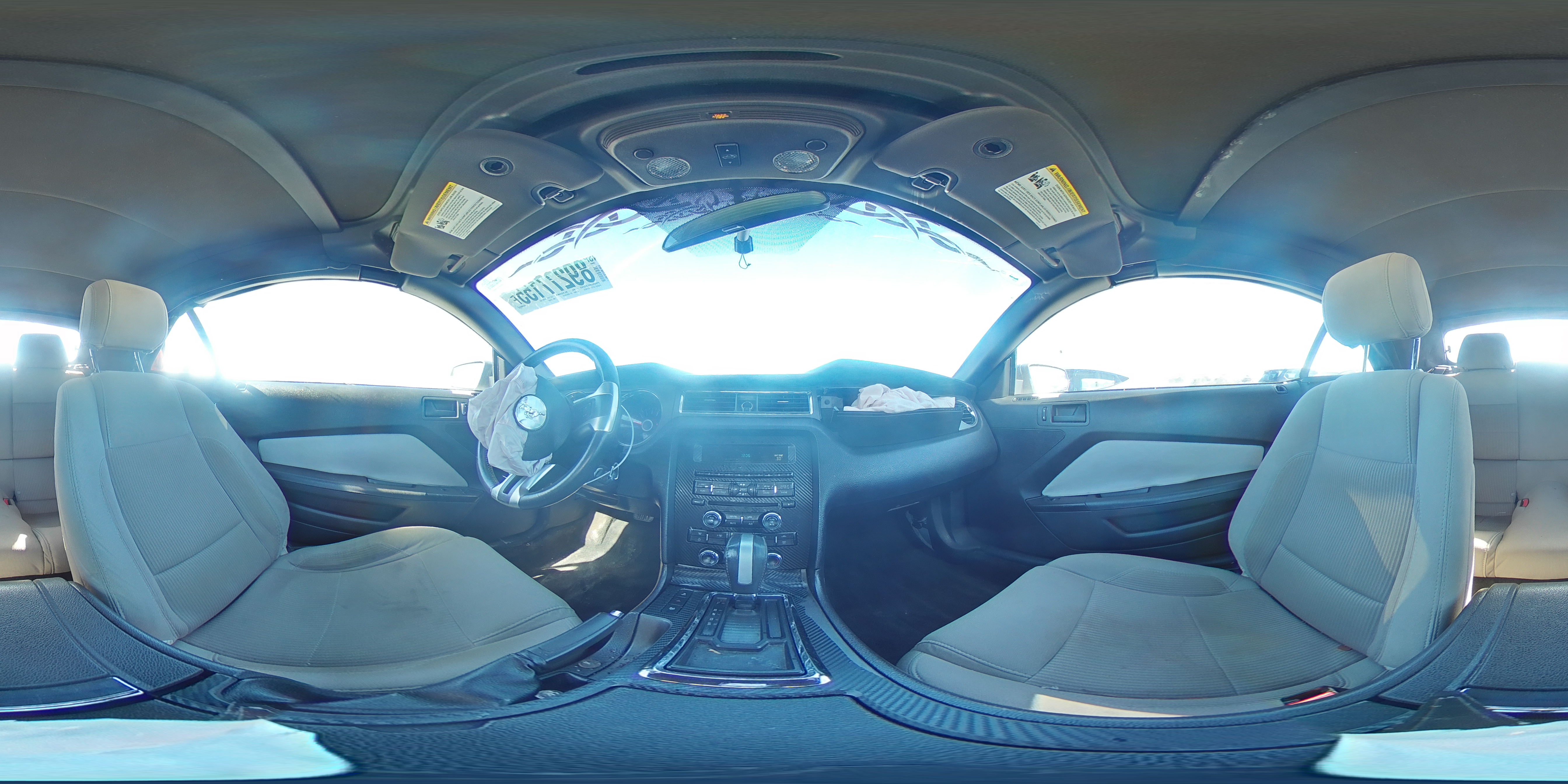 2014 Ford Mustang - Image 13