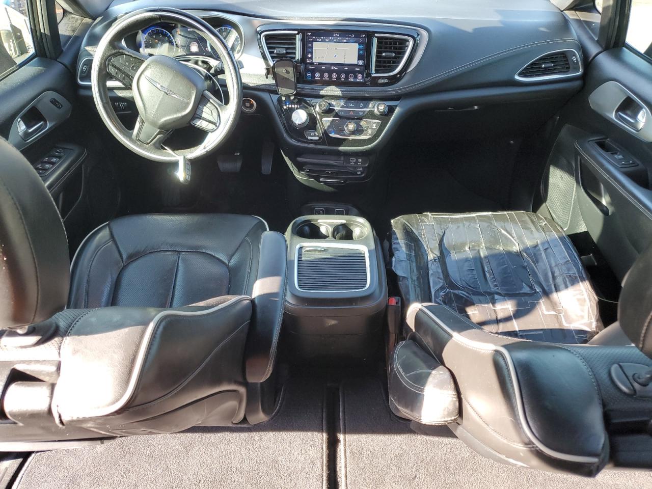 2020 Chrysler Pacifica - Image 8