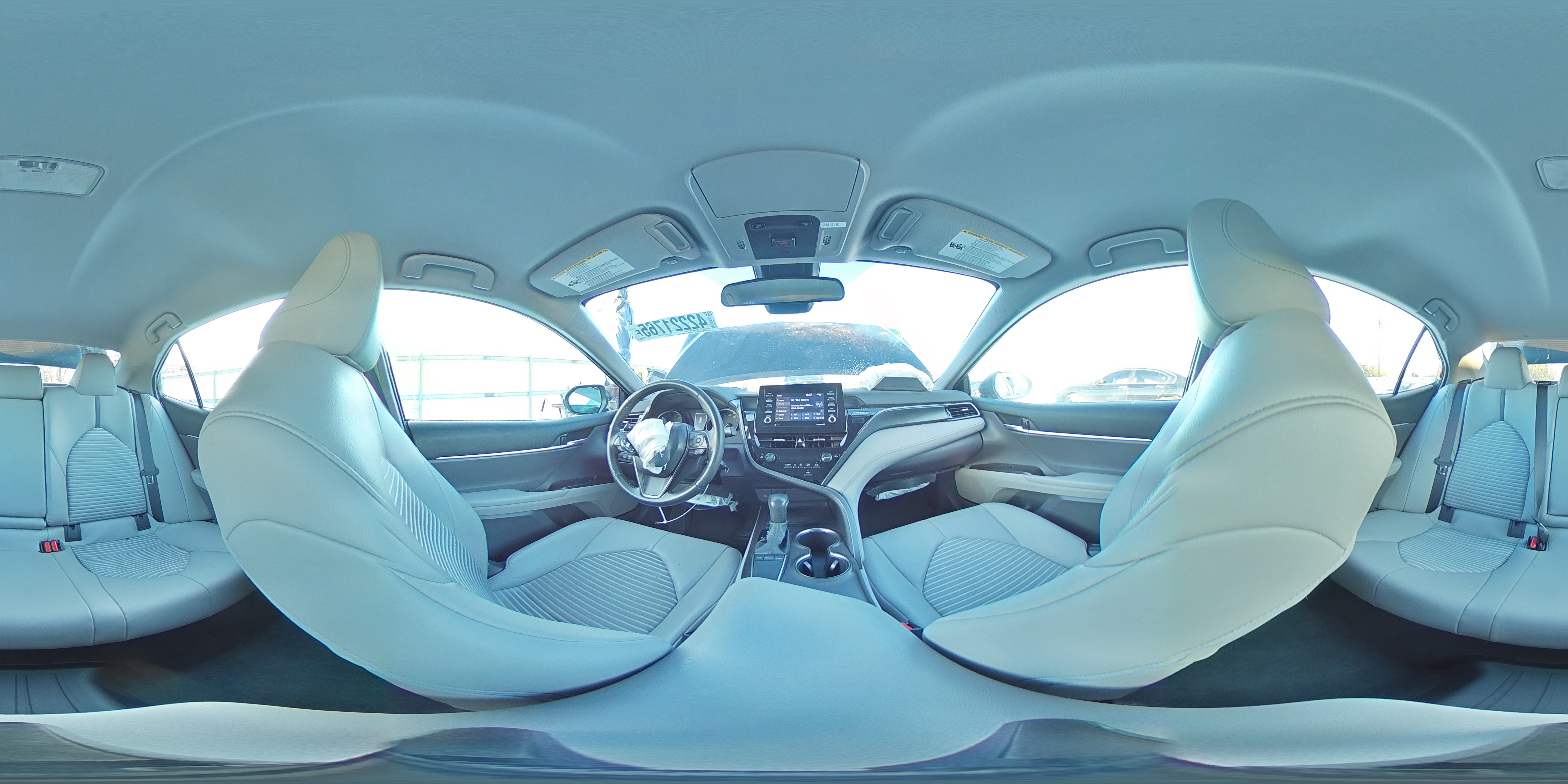 2022 Toyota Camry - Image 13