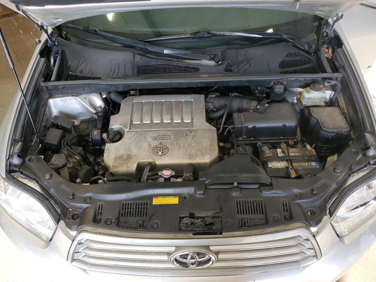 2009 Toyota Highlander - Image 12