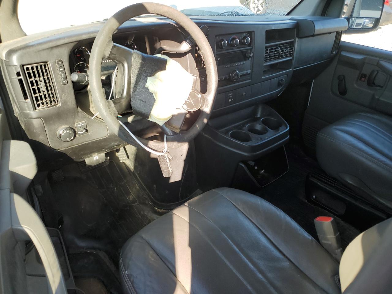 2010 Chevrolet Express - Image 8