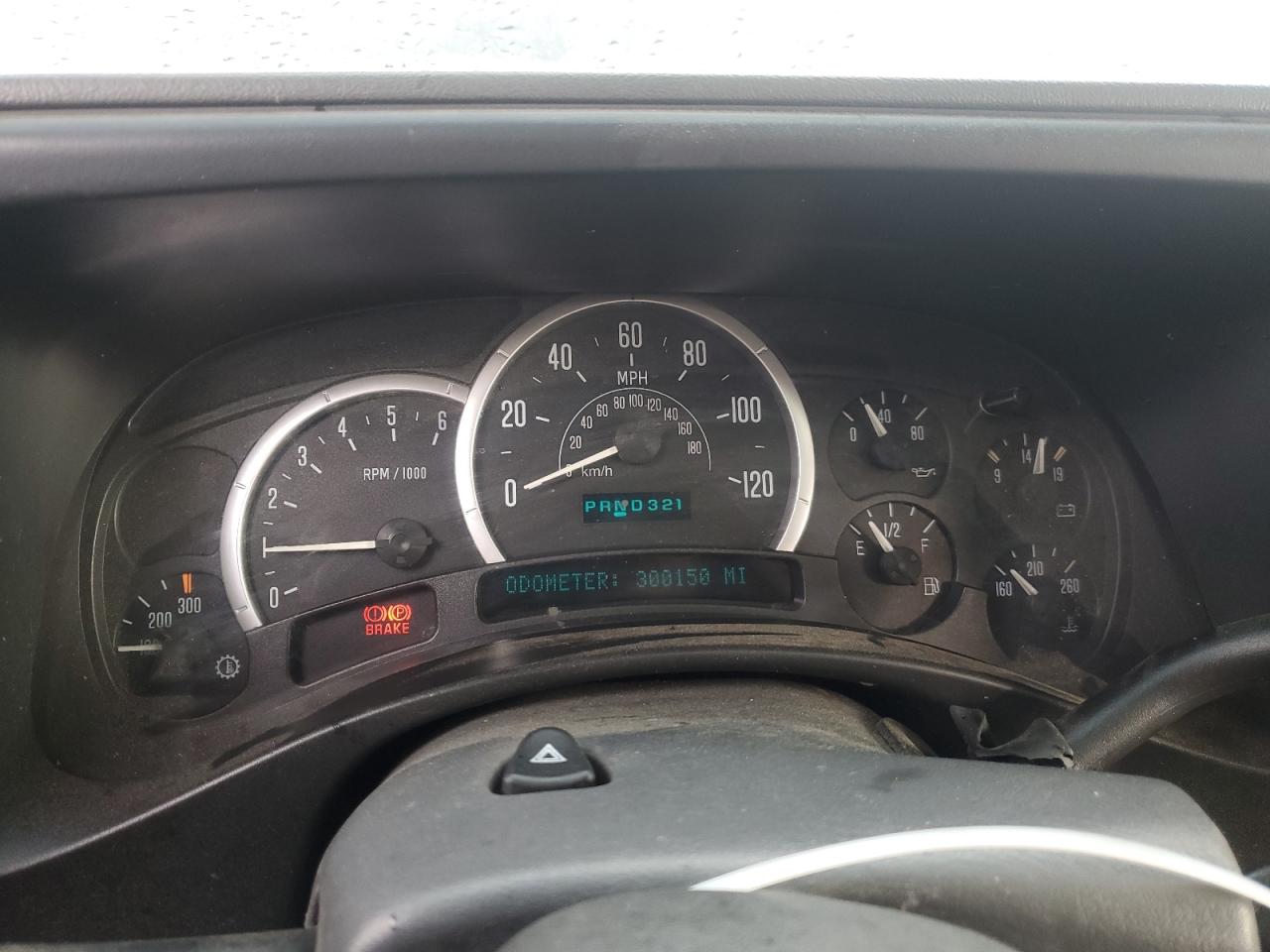 2004 Cadillac Escalade - Image 9