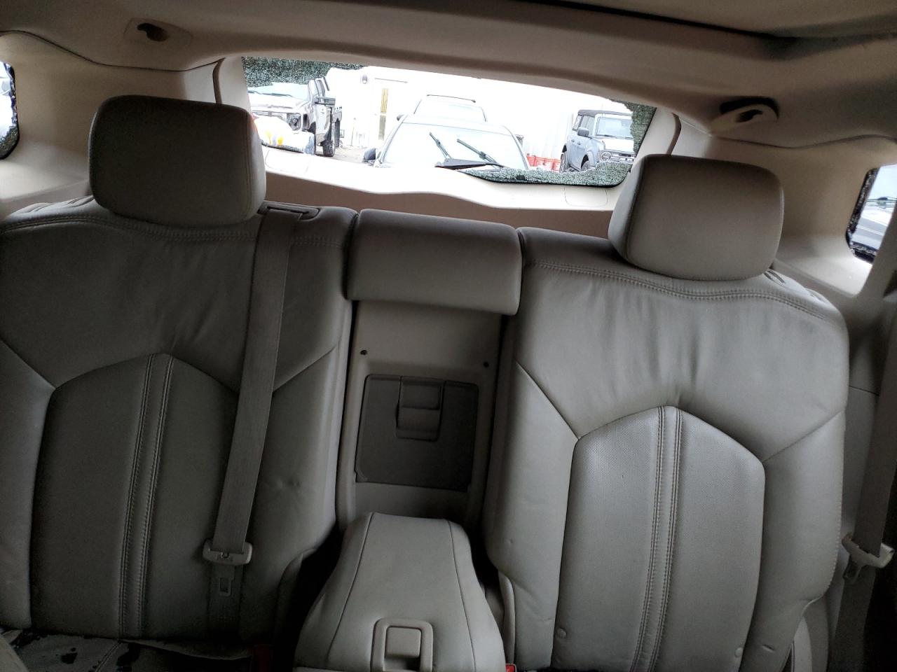 2010 Cadillac SRX - Image 10