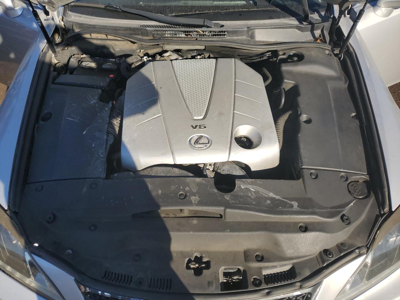 2006 Lexus IS - Image 13