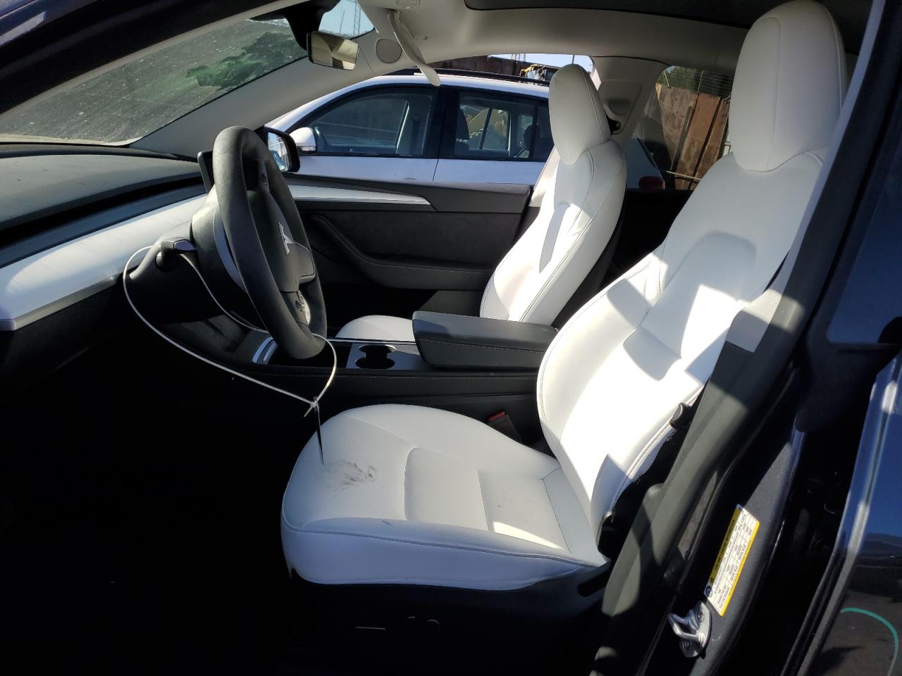 2023 Tesla Model Y VIN: 7SAYGDEE7PF867758 Lot: 41683695