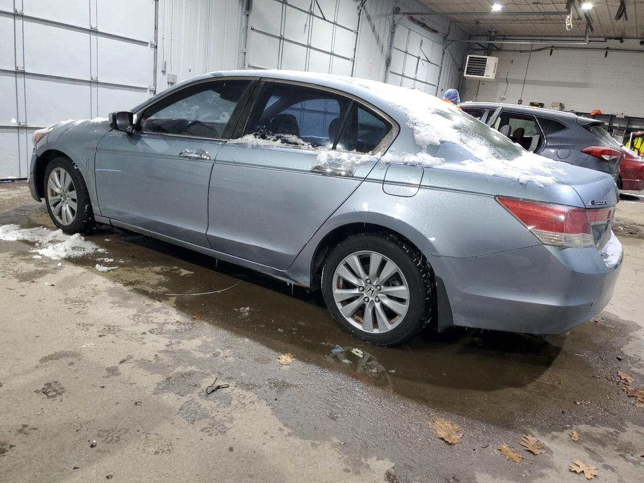 2011 Honda Accord - Image 2