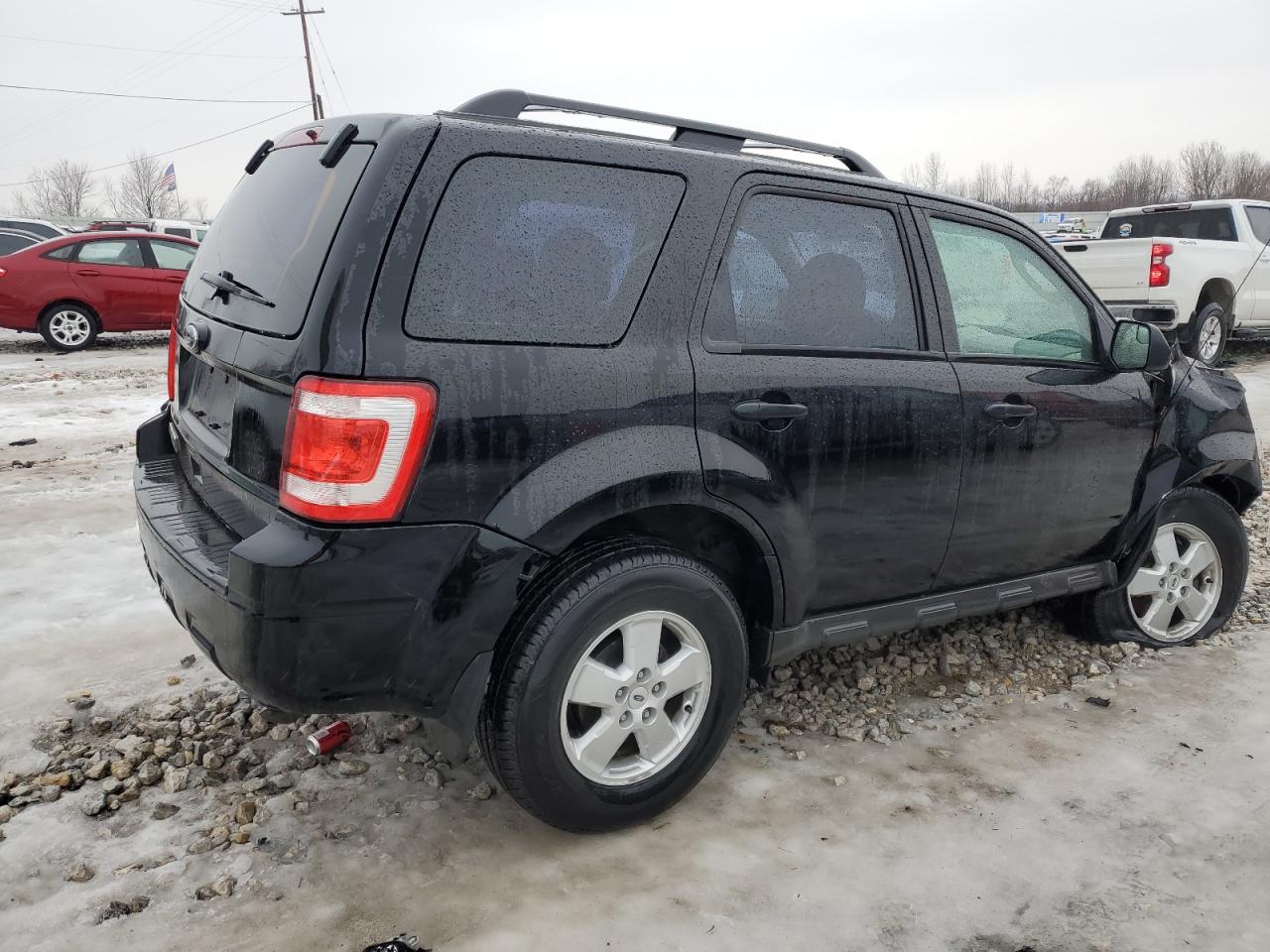 2010 Ford Escape - Image 3