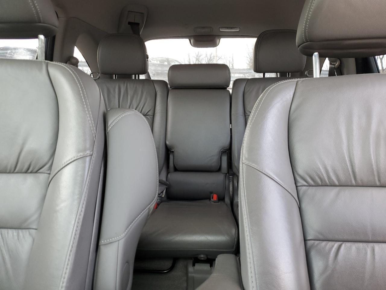 2010 Honda CR-V - Image 10