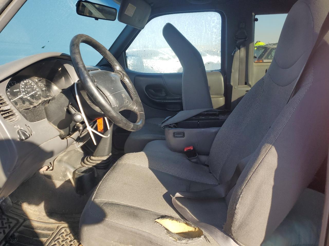 2000 Ford Ranger - Image 10
