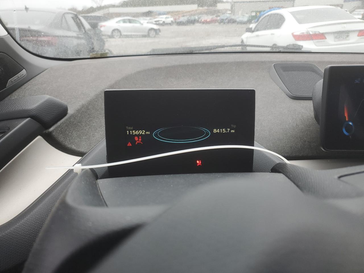 2016 BMW i3 - Image 9