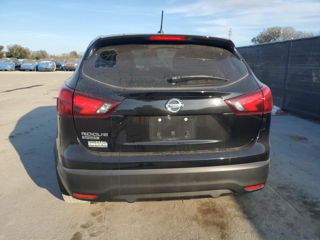 2018 Nissan Rogue - Image 6