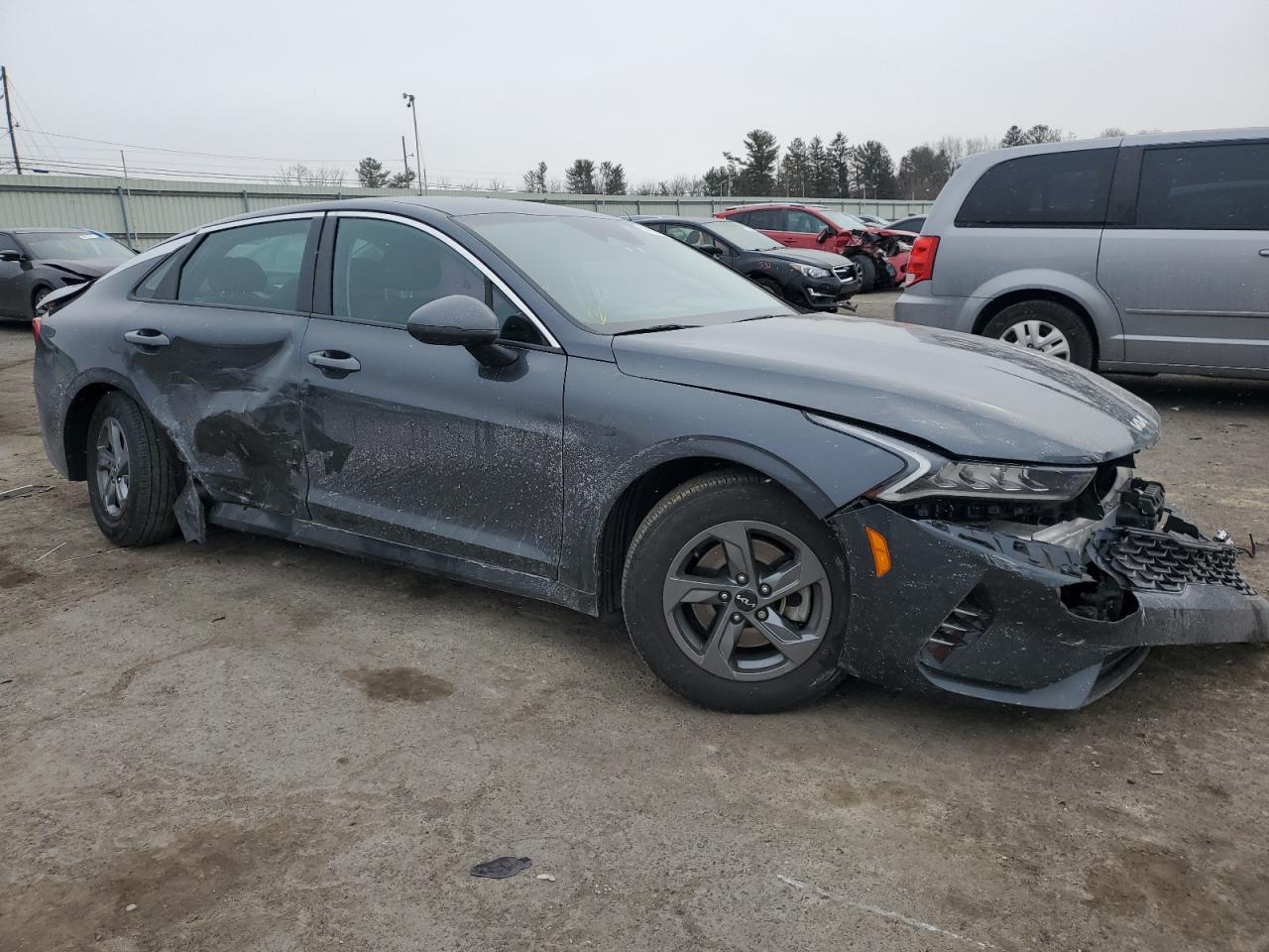 2022 Kia K5 - Image 4
