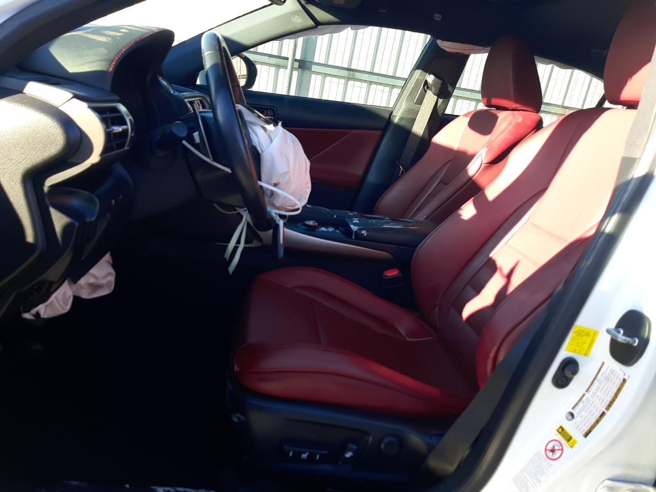 2015 Lexus IS - Image 7