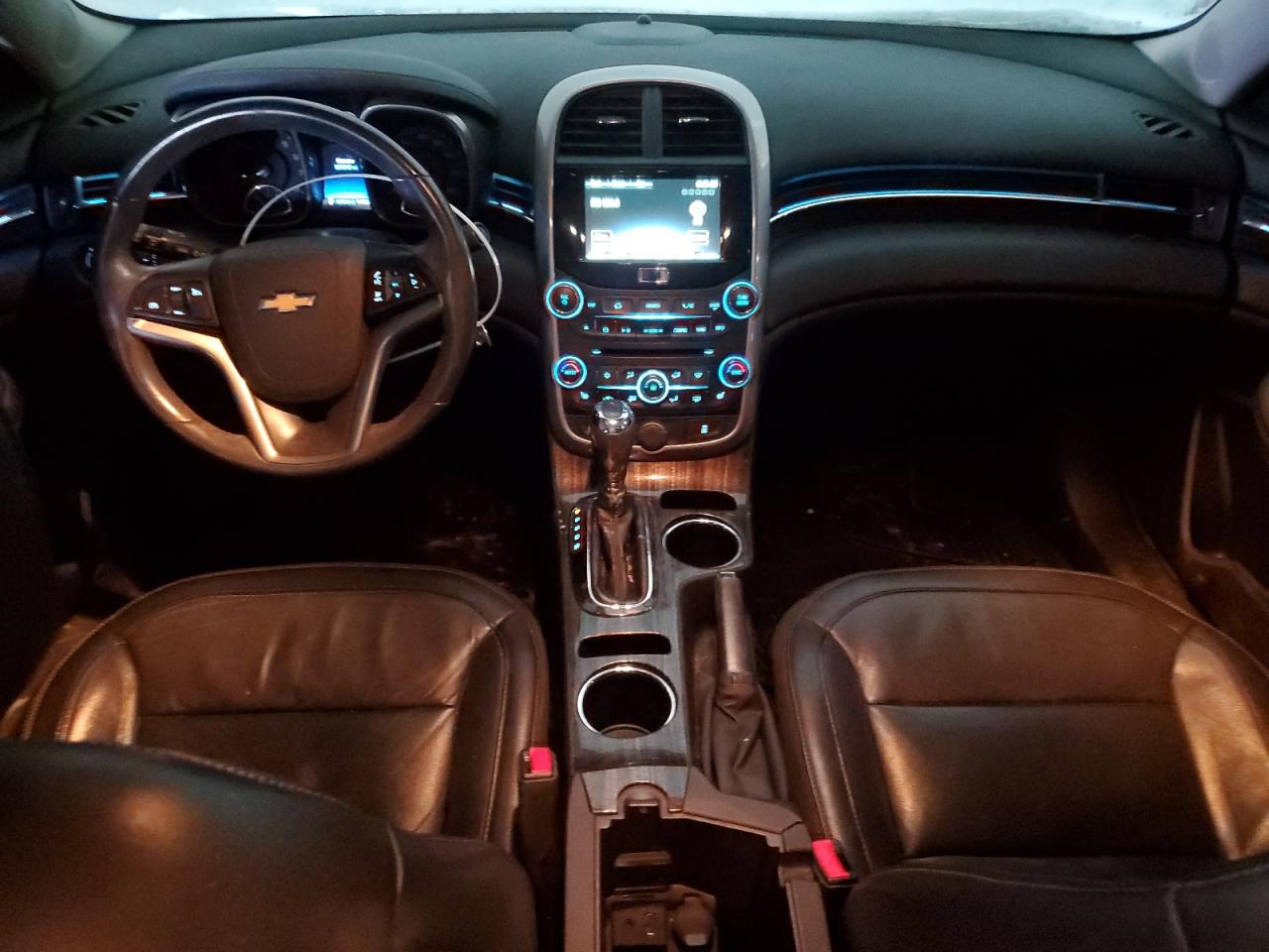 2016 Chevrolet Malibu - Image 8