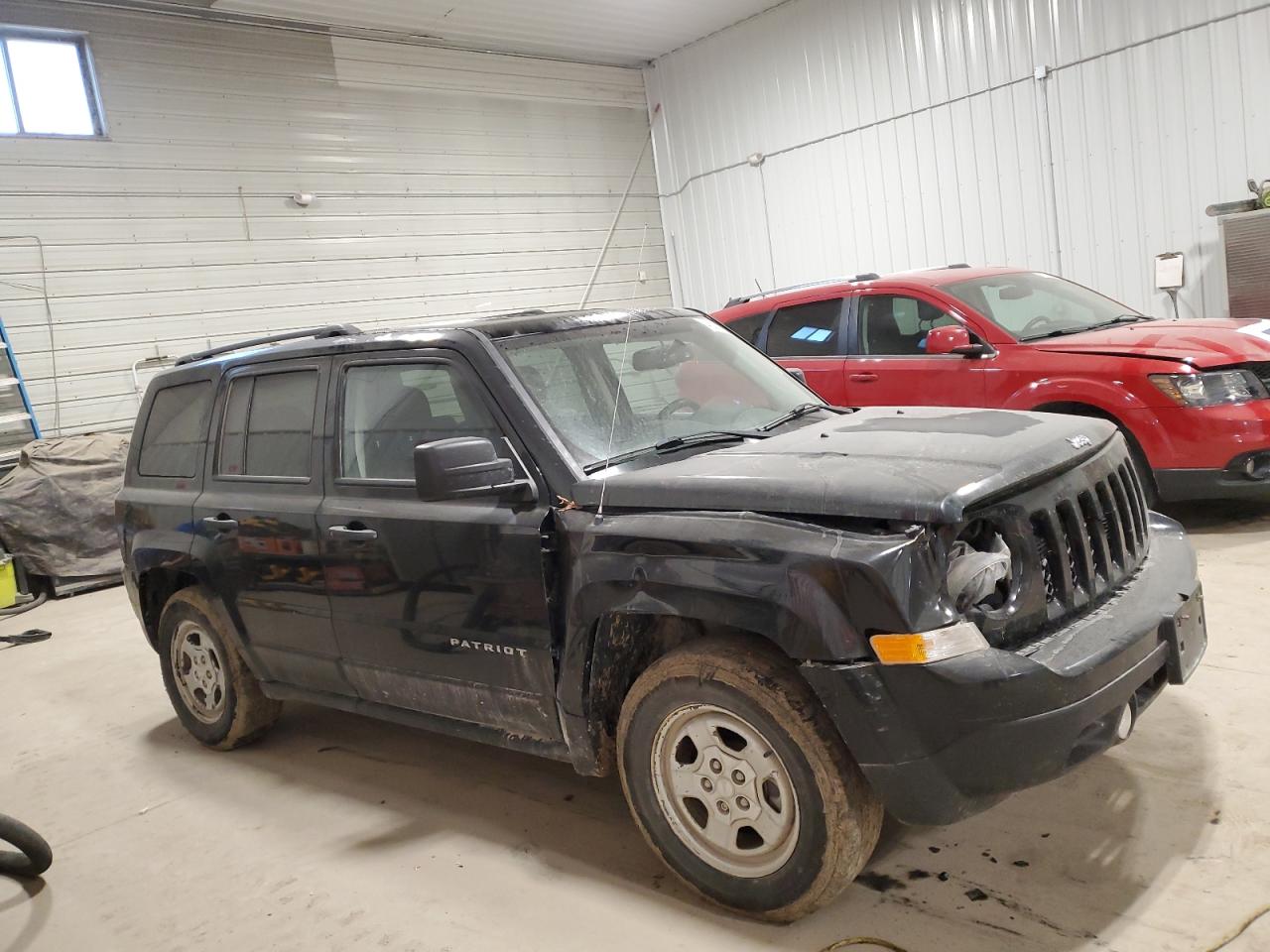 2017 Jeep Liberty (Patriot) - Image 4