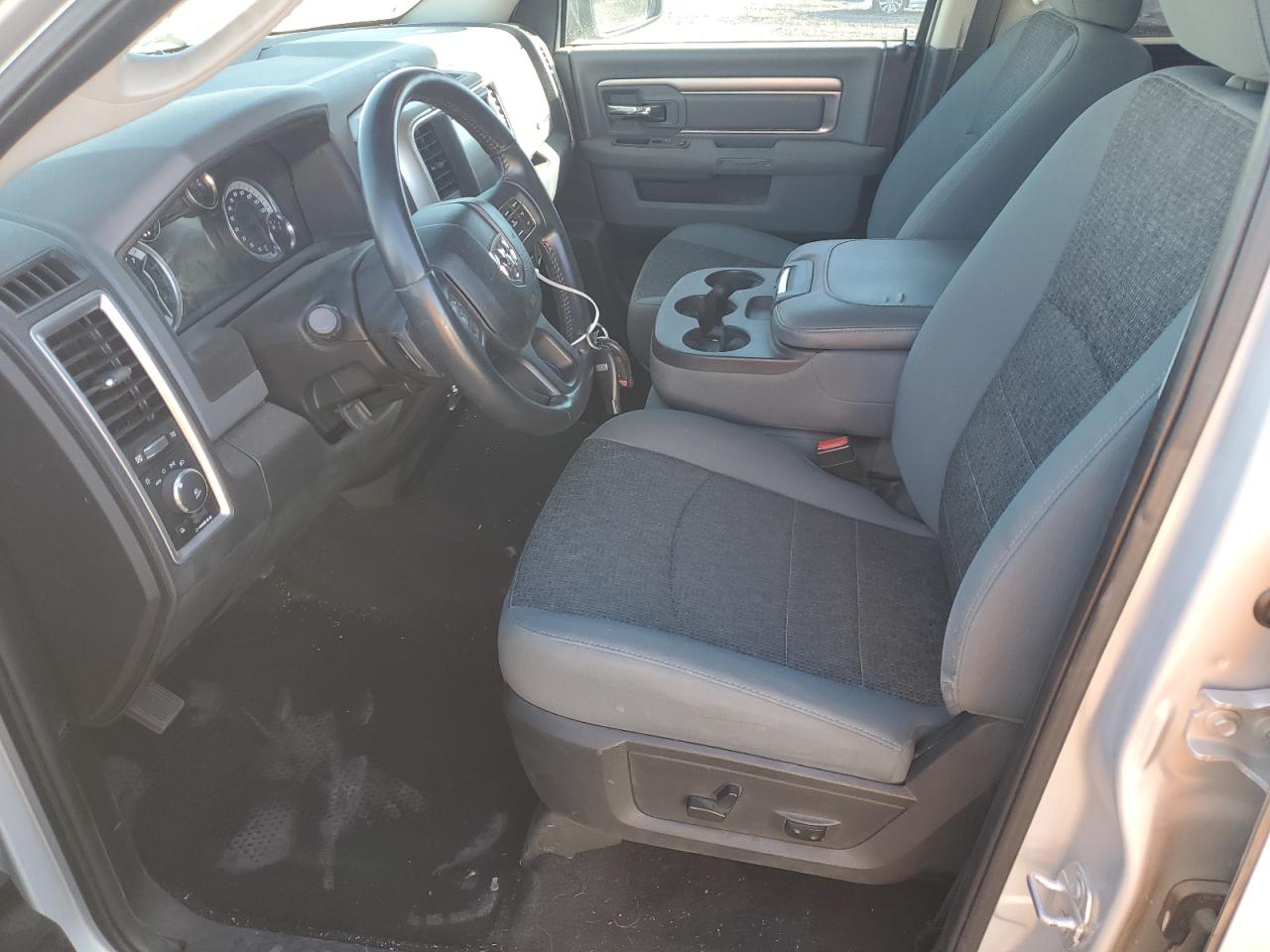 2017 RAM 1500 - Image 7