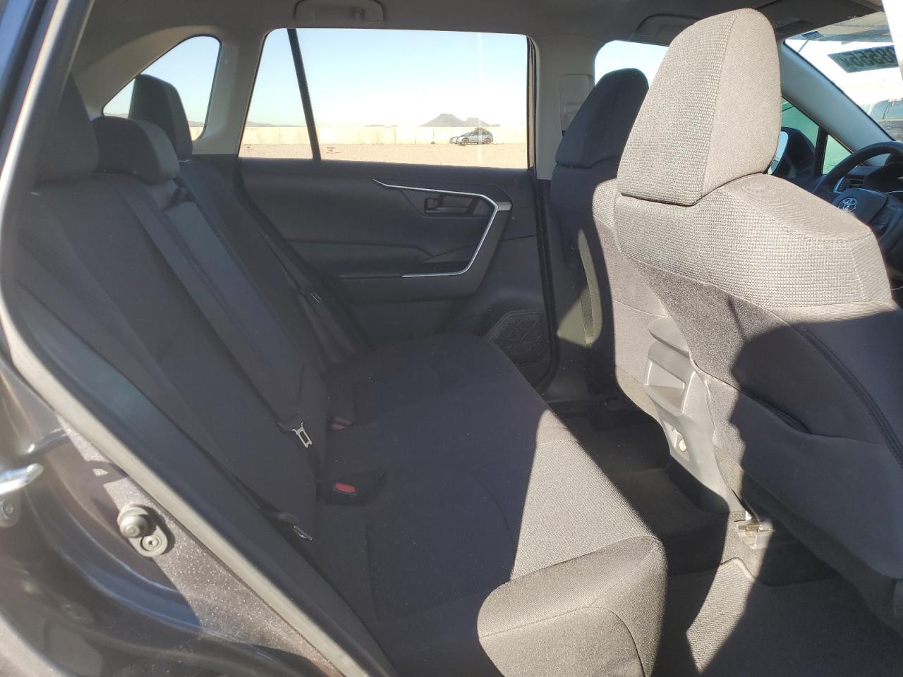 2021 Toyota RAV 4 - Image 11