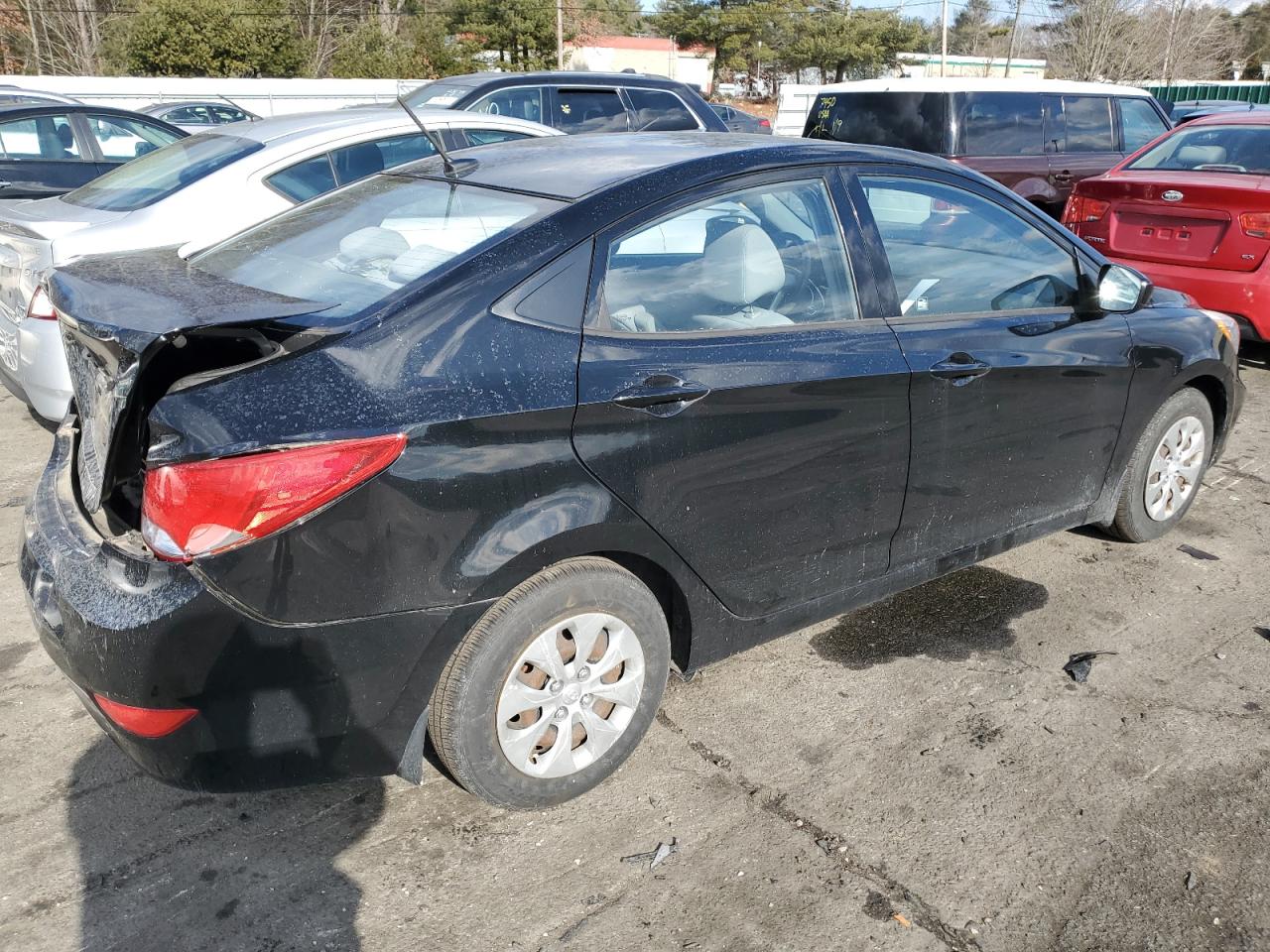 2016 Hyundai Accent - Image 3