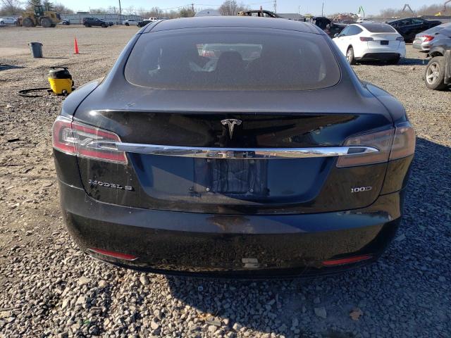  TESLA MODEL S 2017 Чорний