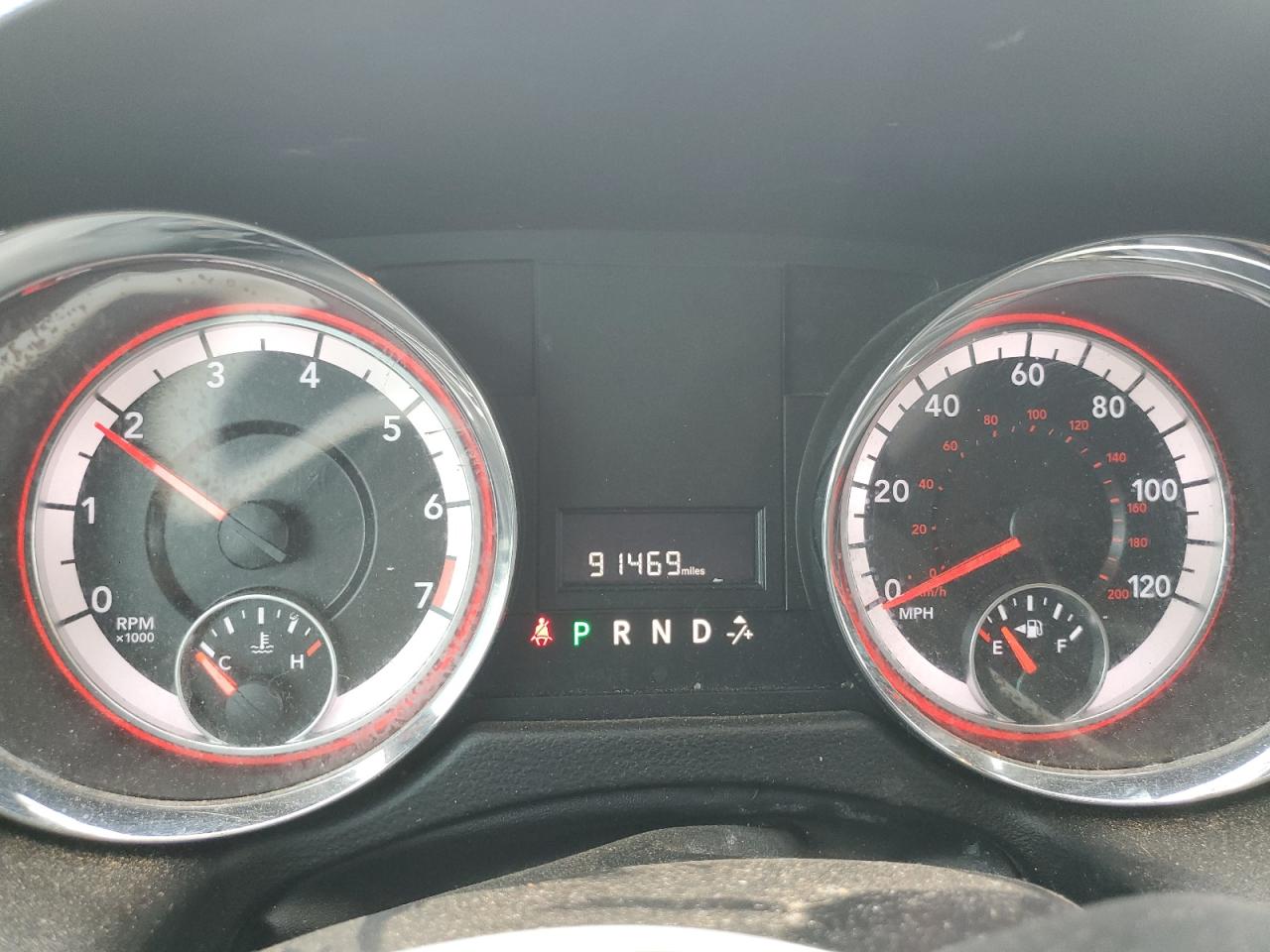 2019 Dodge Caravan - Image 9