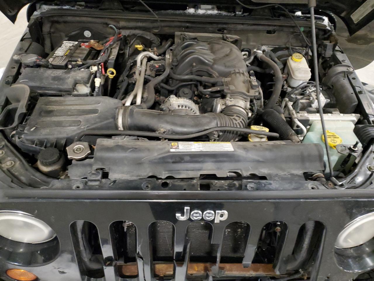 2012 Jeep Wrangler - Image 12
