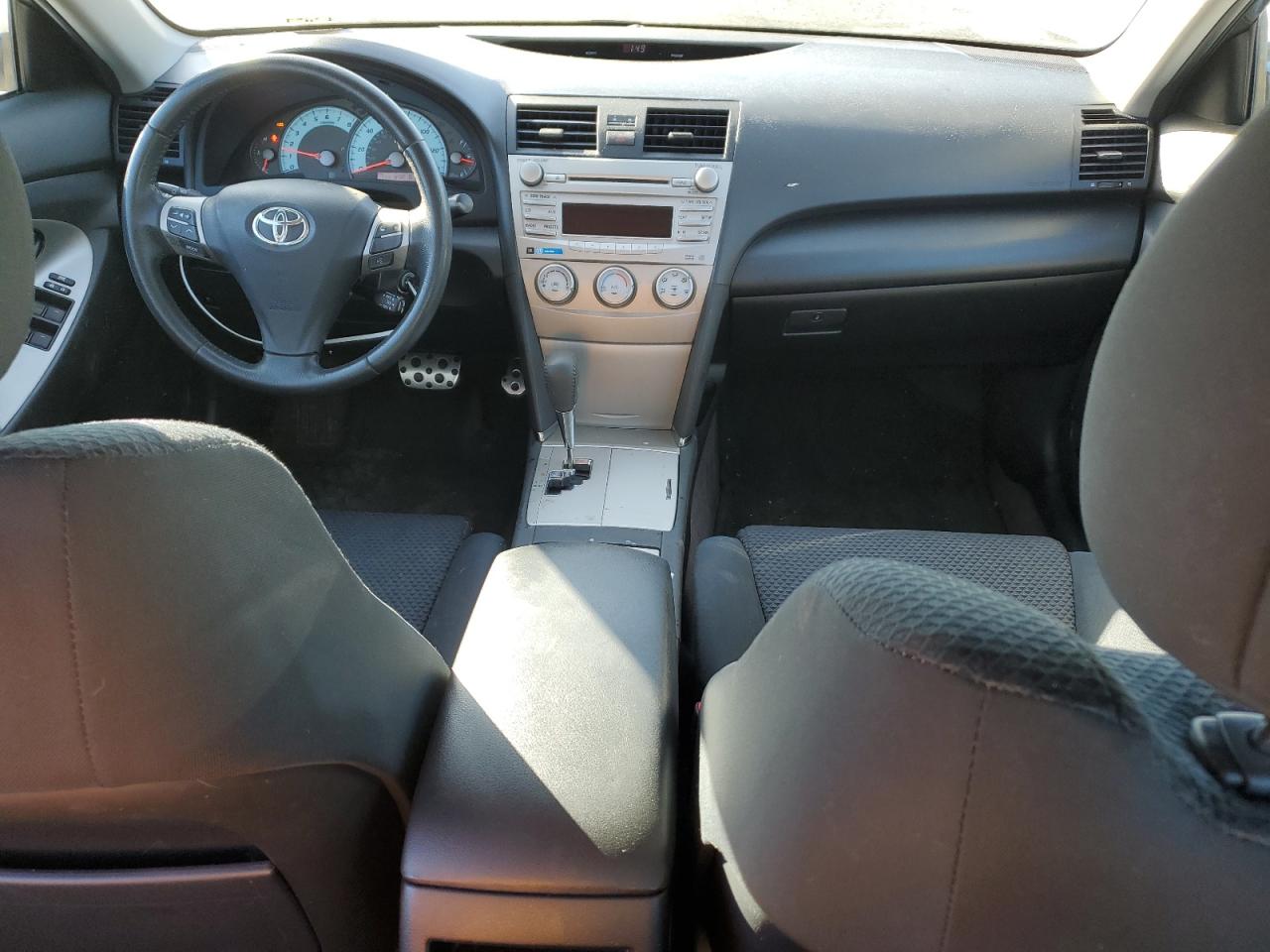 2011 Toyota Camry - Image 8